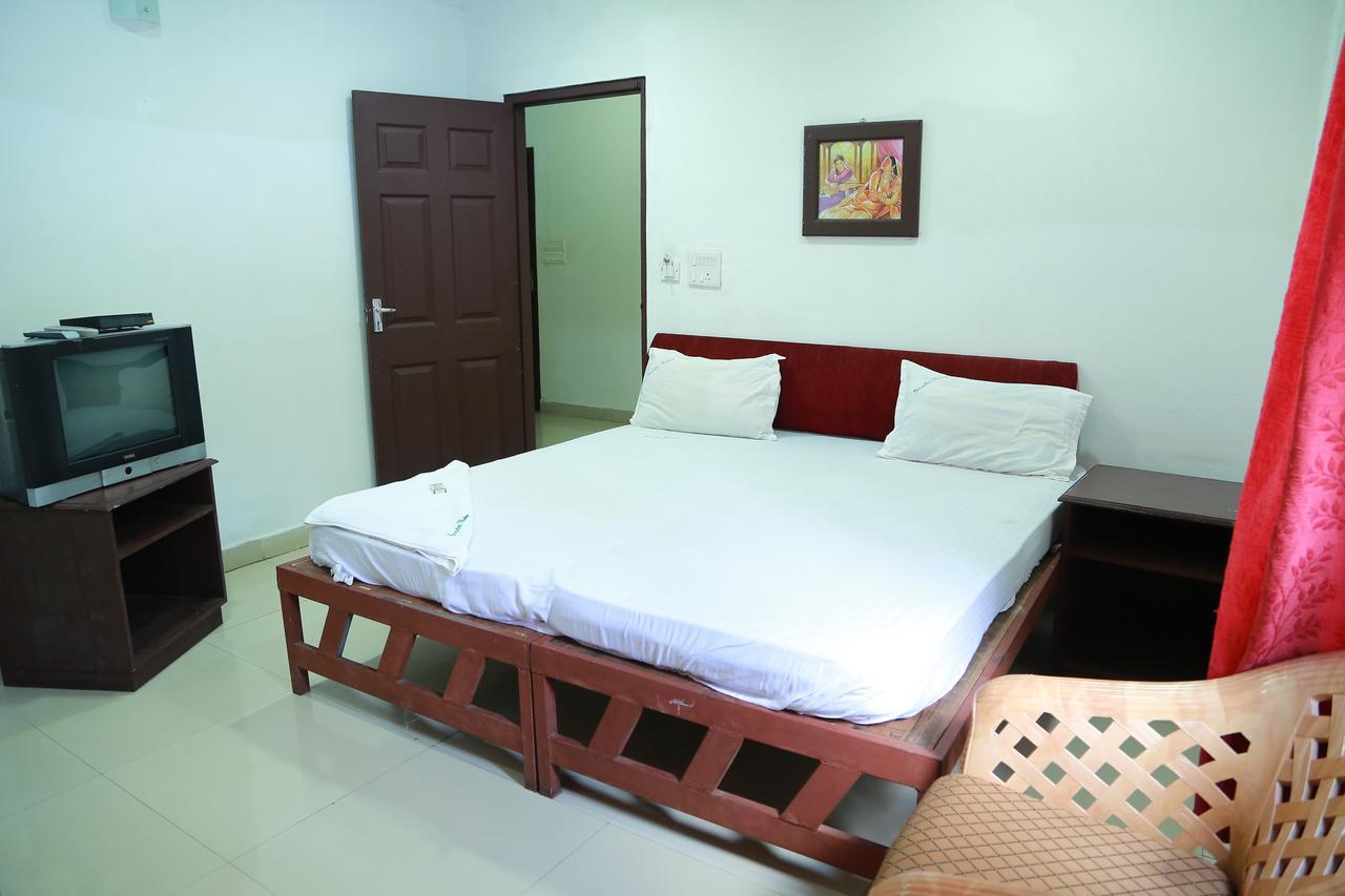 Swades Residency Hotel Cheruvalli Luaran gambar